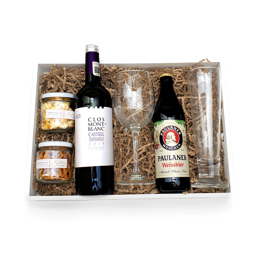Charola Con Vino Clos Montblanc, Cerveza Paulaner Munchner Y Complementos