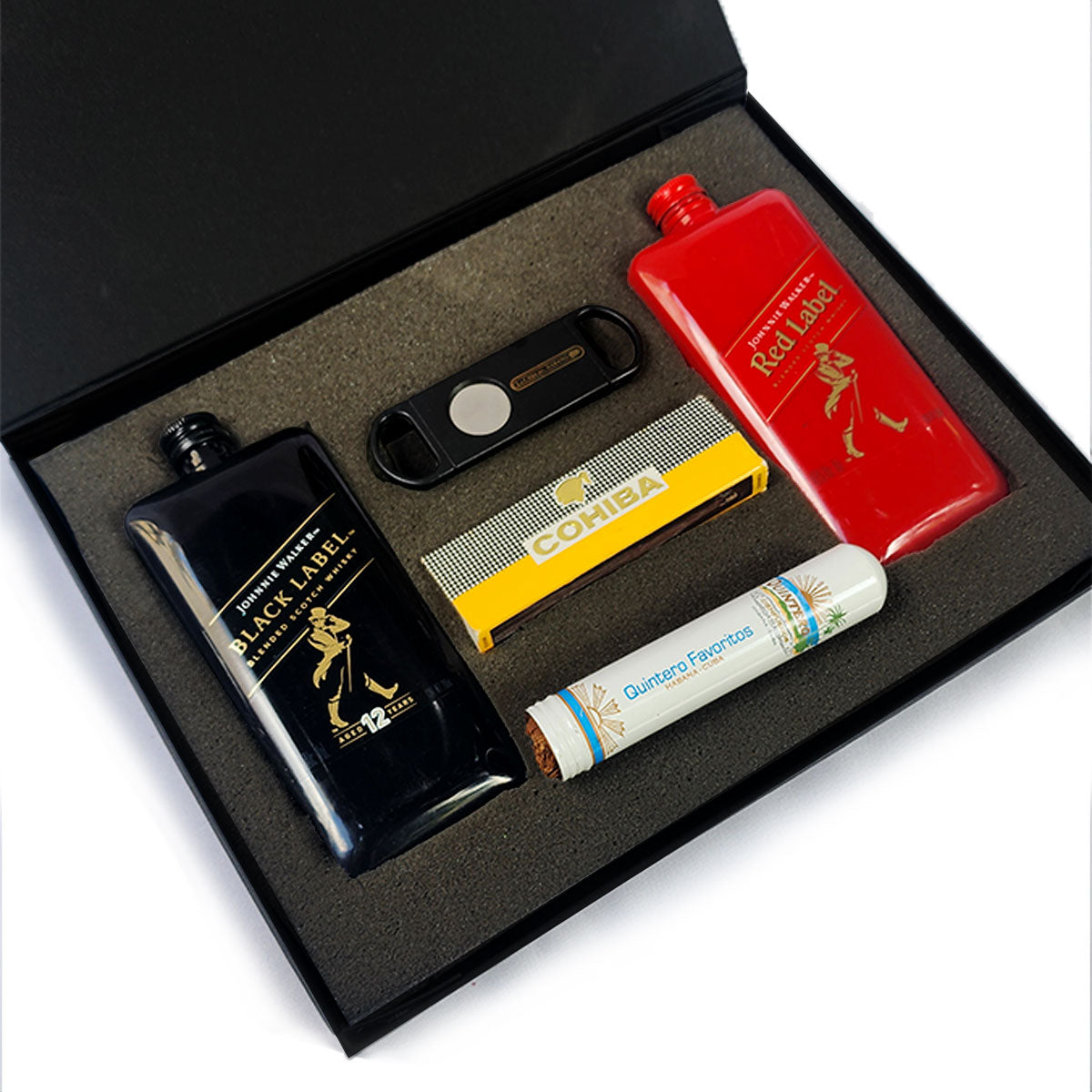 kit de Lujo con Whisky y Accesorios – Botella Black Label, Red Label, Puro, Cerillos Cohiba y Cortador de Puro