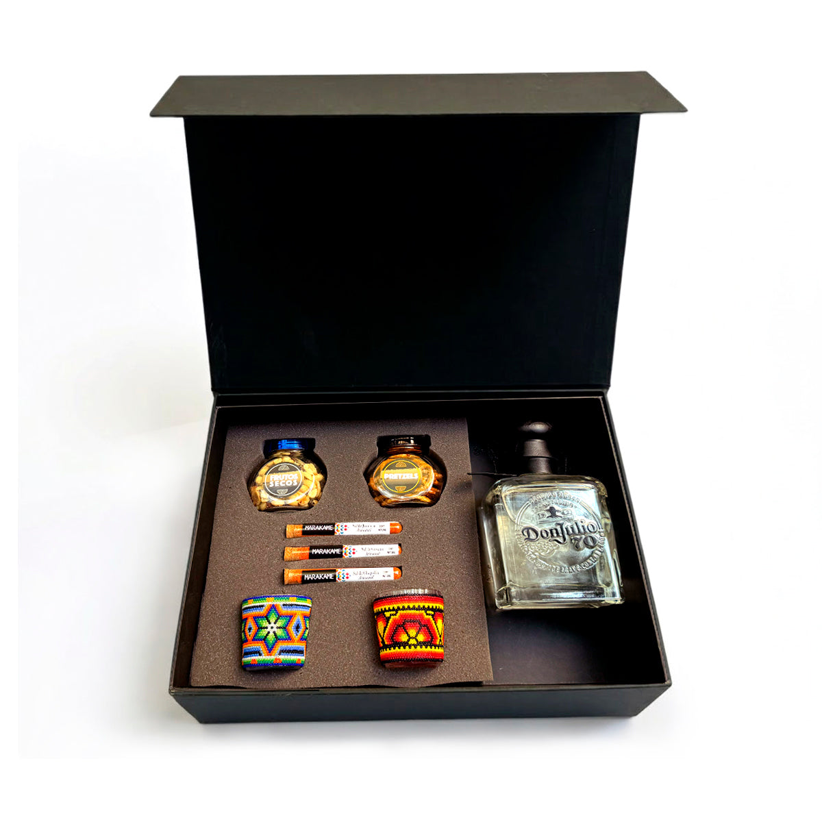 Regalo corporativo premium Don Julio 70 con mezcaleros Arte Huichol y complementos artesanales