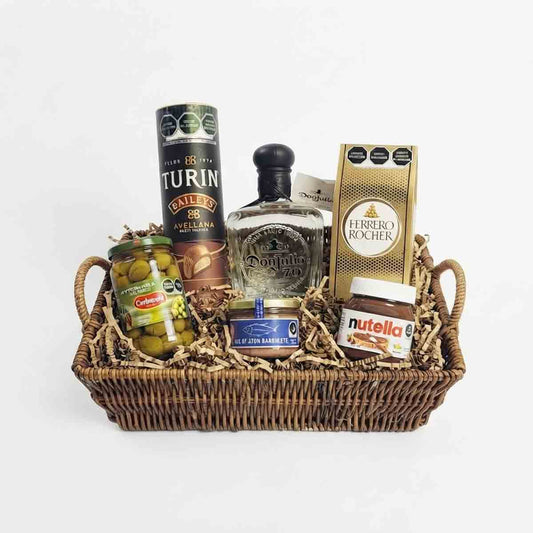 Canasta ejecutiva don Julio, y complementos gourmet para disfrutar