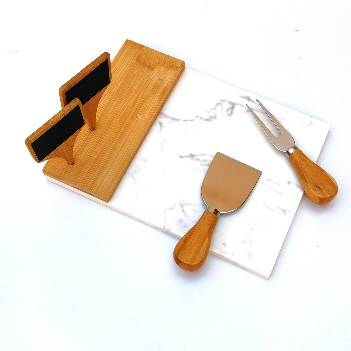 Regalo empresarial con Cristóforo tempranillo- rioja 2020 y Tabla de Quesos de Mármol con Pizarra Exclusivo