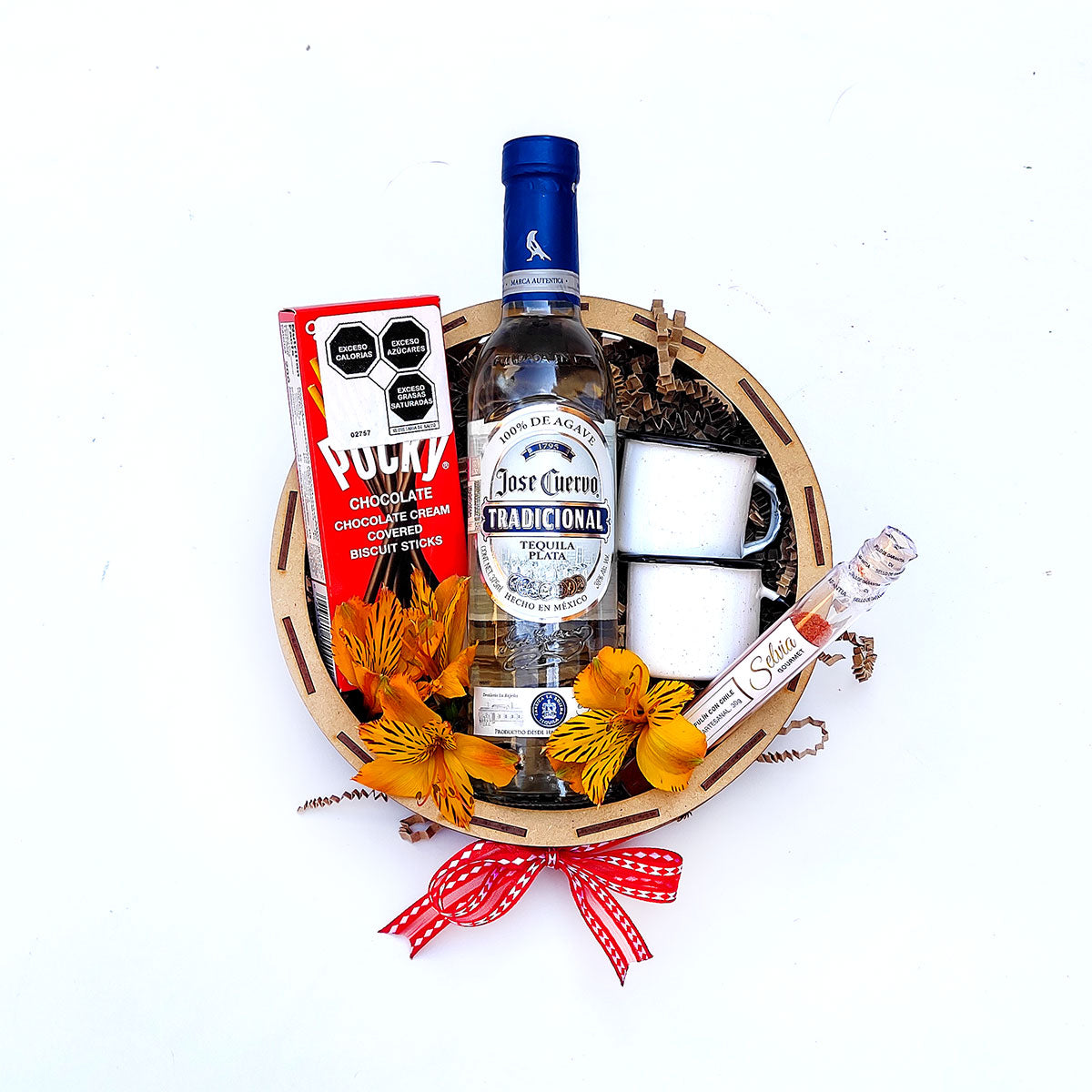 Charola San Valentín Con Tequila José Cuervo Plata Y Accesorios