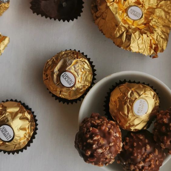 Regalo de Mezcal 400 Conejos en Corazón de Chocolates