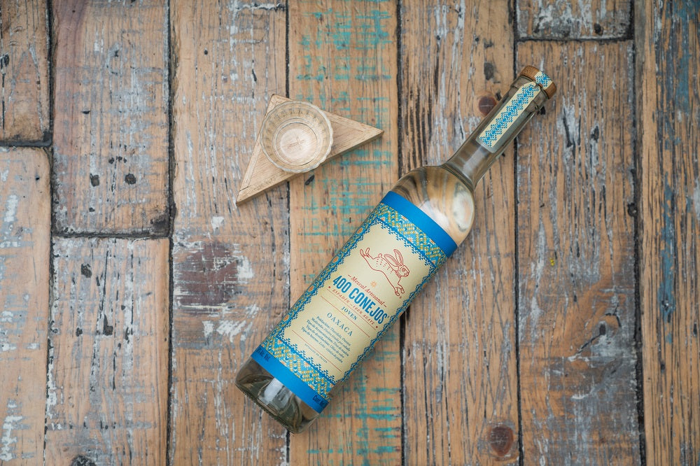 Canasta Navideña Premium Con Mezcal 400 Conejos Y Complementos