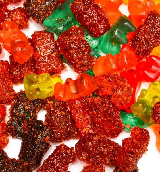 Regalo Empresarial de Mezcal Artesanal Perro de San Juan- Grana Cochinilla de 750 ml con Accesorios