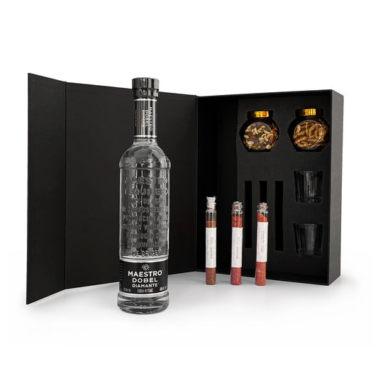 Regalos para jefes: kit Premium de Tequila Dobel & Complementos