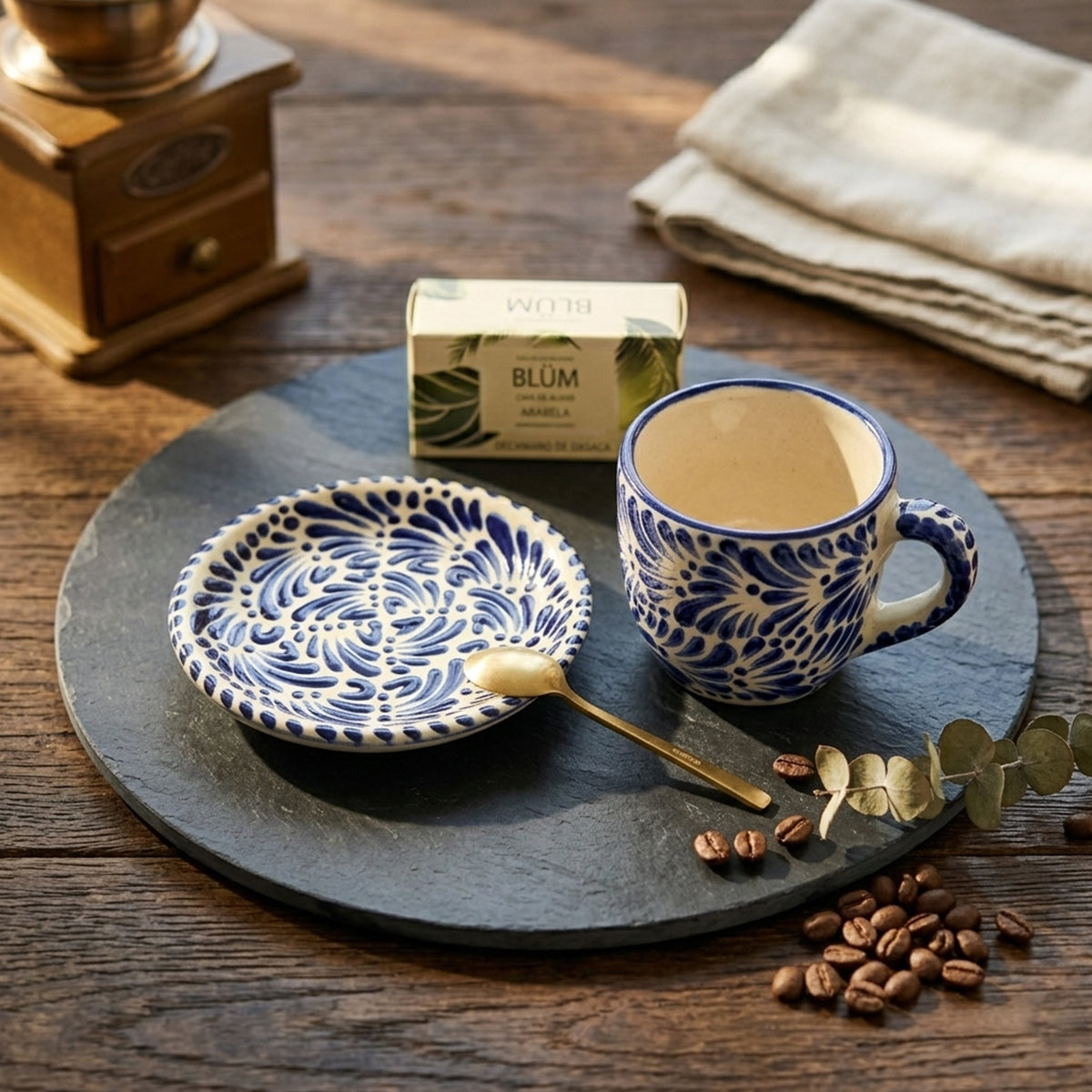Regalo empresarial de lujo con café gourmet y conjunto de talavera