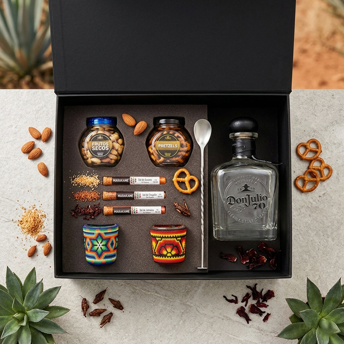 Regalo corporativo premium Don Julio 70 con mezcaleros Arte Huichol y complementos artesanales