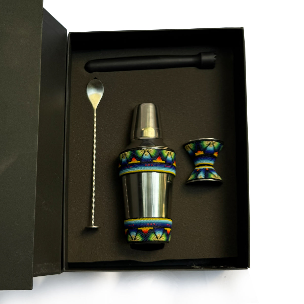 Regalo corporativo premium cocteleria Marakame