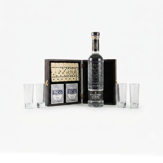 Regalo Corporativo Exclusivo – Canasta Premium con Tequila Dobel Maestro Diamante, Set de Tequileros, Dominó y Poker