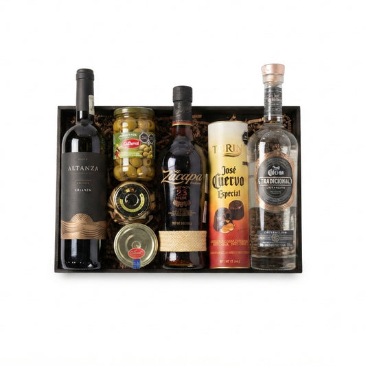 Canasta empresarial de Lujo, Zacapa, Alcanta, Tequila José Cuervo, y/o complementos.
