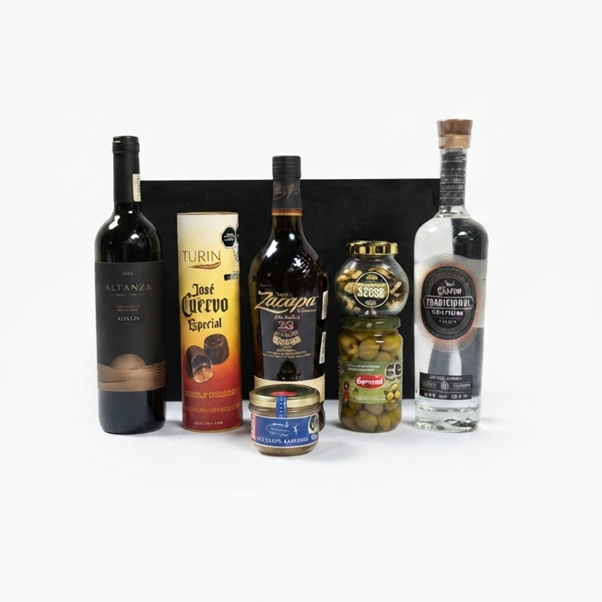 Canasta empresarial de Lujo, Zacapa, Alcanta, Tequila José Cuervo, y/o complementos.