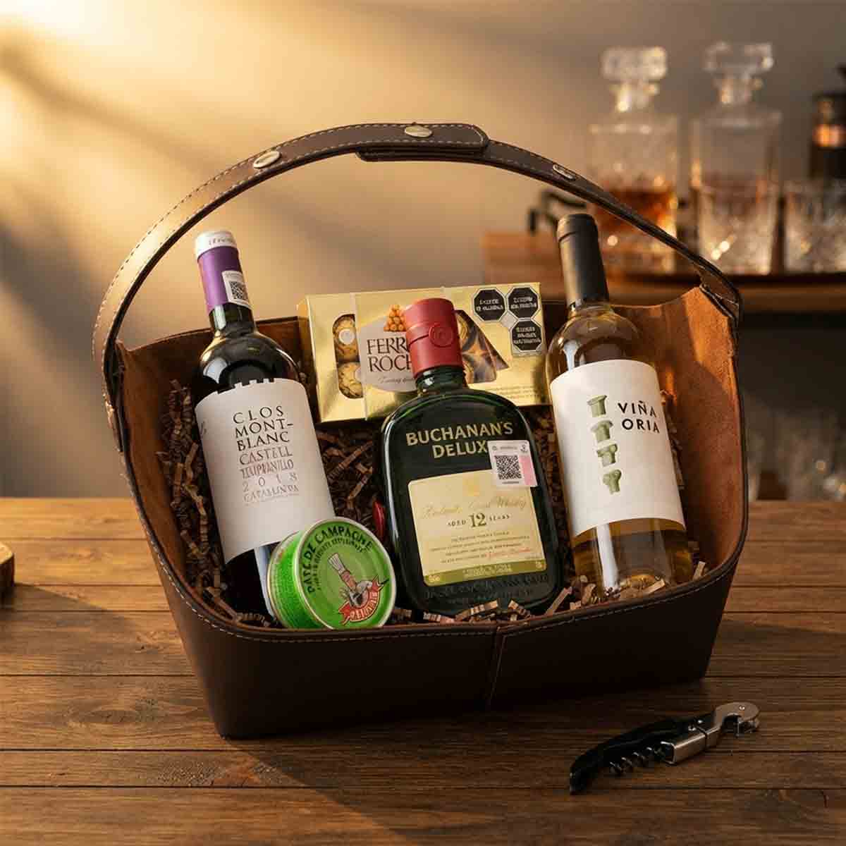 Canasta Empresarial Exclusiva Con Buchanans Deluxe y vinos
