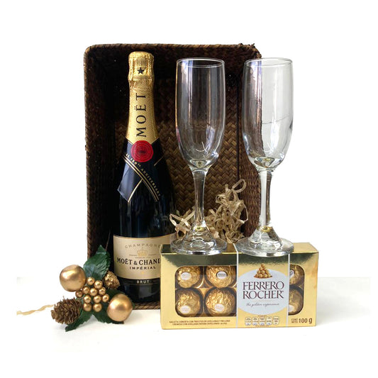 Canasta Navideña Premiun Moët & Chandon con 2 Copas y Chocolates Ferrero Rocher