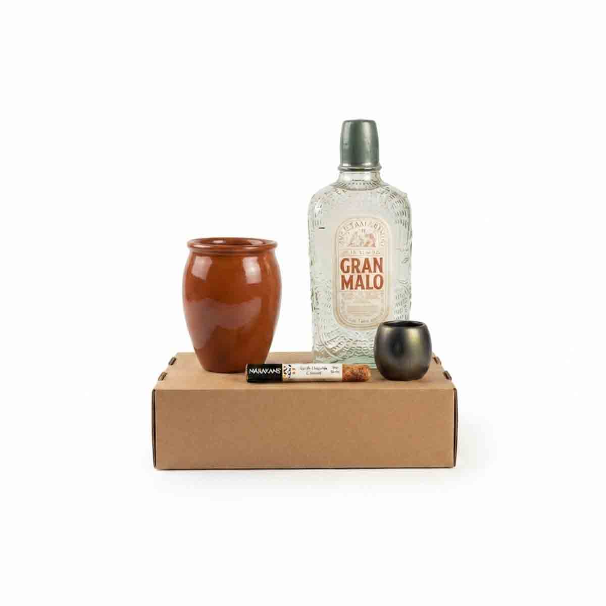 Set Mezcal Gran Malo con Vaso tequilero, cantarito y Sal Gourmet | Regalo Empresarial Premium