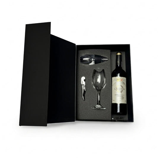 Regalo empresarial de lujo con vino tinto Laudum y complementos para cata de vinos