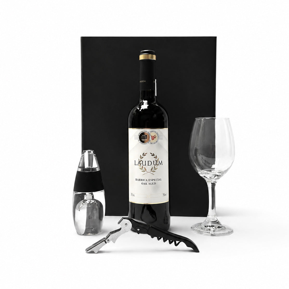 Regalo empresarial de lujo con vino tinto Laudum y complementos para cata de vinos