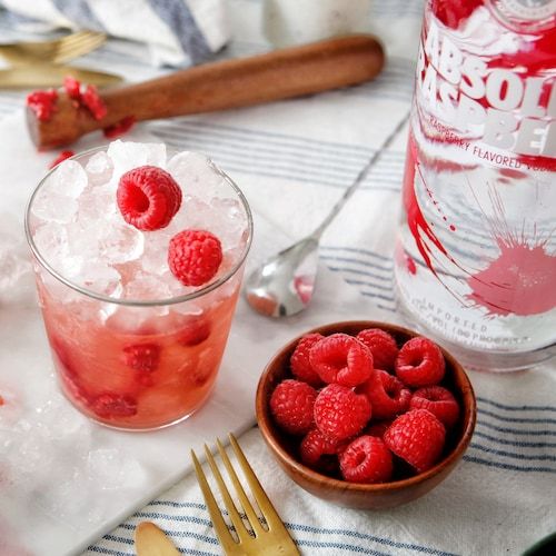 Kit de Absolut Raspberri Para Una Noche De Amigos