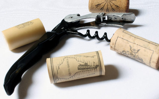 Kit de Accesorios para Vino Tinto Clos Montblanc con Copa y Oxigenador