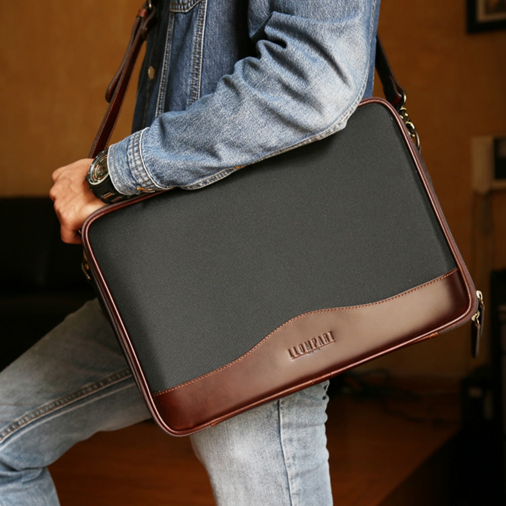 Porta Laptop para Caballero Llompart Ejecutivo con Detalles en Piel Encerada Negro